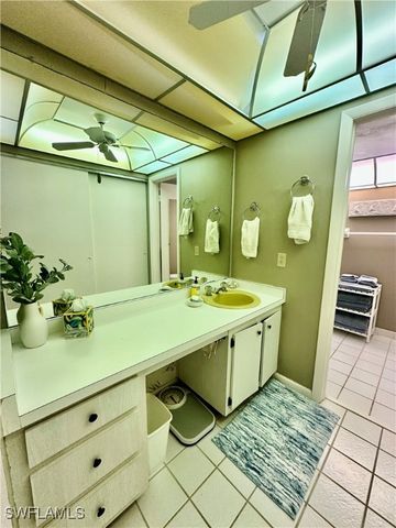 555 Park Shore DR B212, Naples, FL 34103