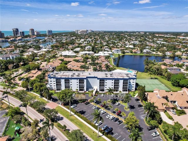 555 Park Shore DR B212, Naples, FL 34103