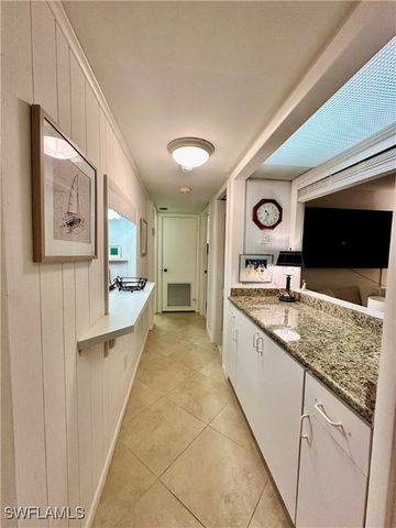 555 Park Shore DR B212, Naples, FL 34103