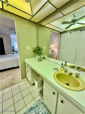 555 Park Shore DR B212, Naples, FL 34103