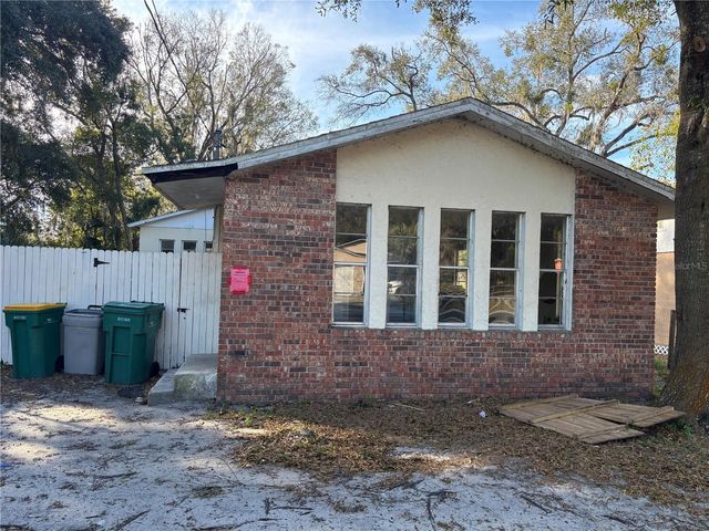 2118 BATES AVENUE, Eustis, FL 32726