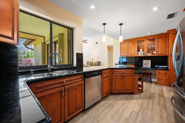 15900 Sedgewyck Cir S, Davie, FL 33331