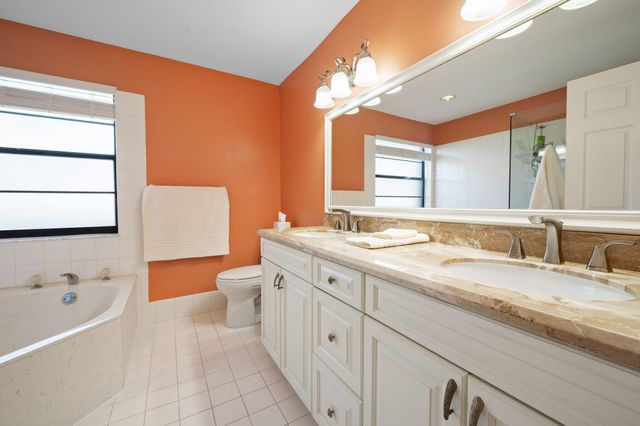 15900 Sedgewyck Cir S, Davie, FL 33331