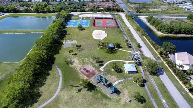 15900 Sedgewyck Cir S, Davie, FL 33331