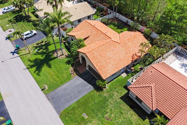 15900 Sedgewyck Cir S, Davie, FL 33331