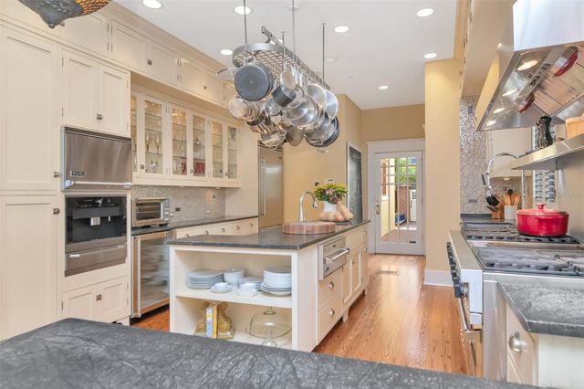 713 S DELAWARE AVENUE, Tampa, FL 33606