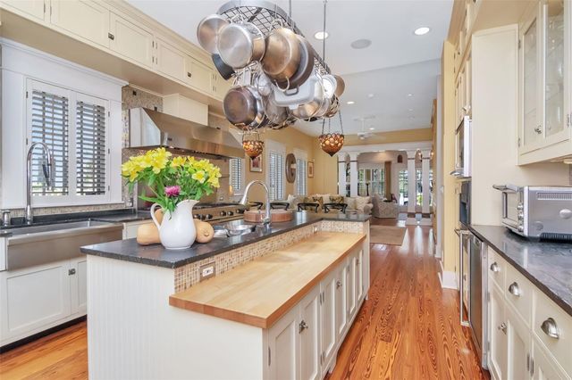 713 S DELAWARE AVENUE, Tampa, FL 33606