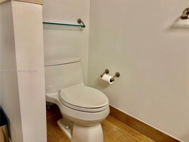 1800 N Bayshore Dr 4209, Miami, FL 33132