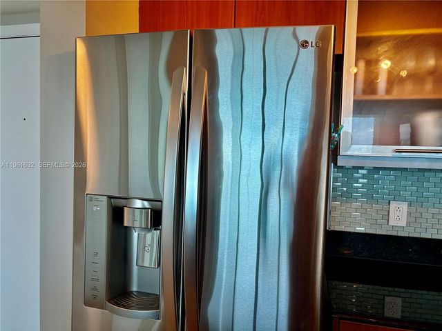 1800 N Bayshore Dr 4209, Miami, FL 33132