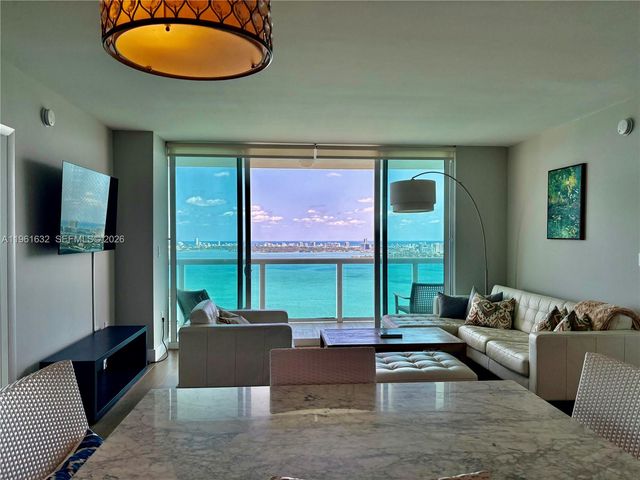 1800 N Bayshore Dr 4209, Miami, FL 33132