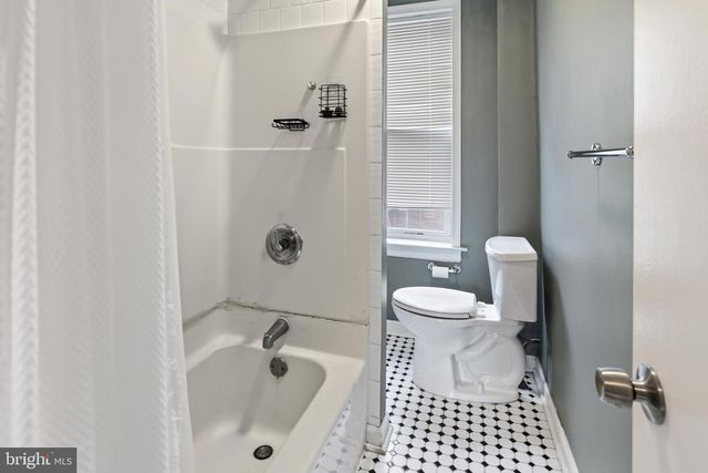 435 SHURS LN, Philadelphia, PA 19128