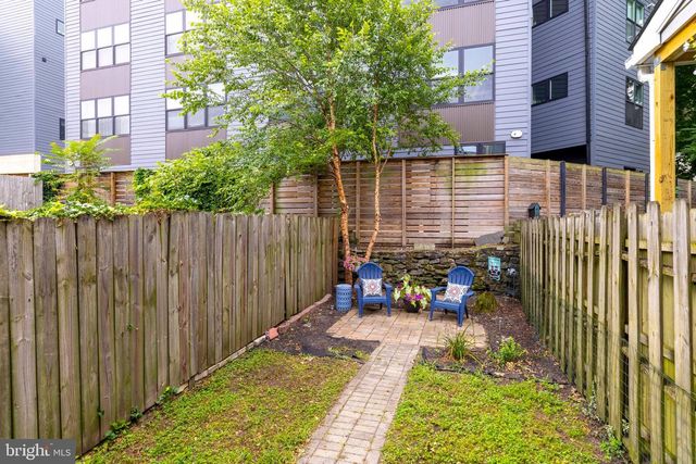 435 SHURS LN, Philadelphia, PA 19128