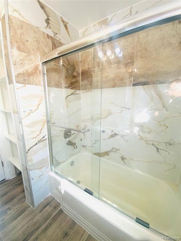 734 Highland Street, Wyandotte, MI 48192