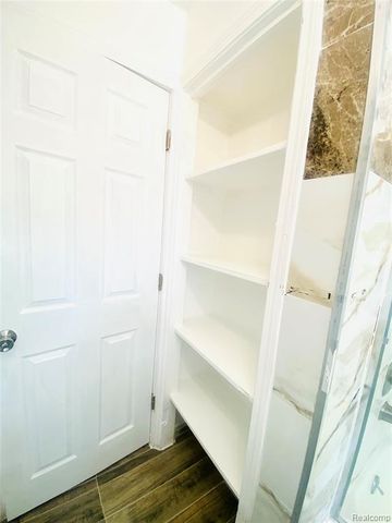 734 Highland Street, Wyandotte, MI 48192