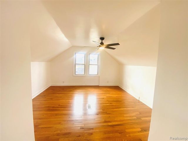 734 Highland Street, Wyandotte, MI 48192