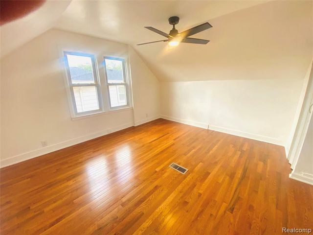 734 Highland Street, Wyandotte, MI 48192