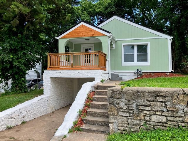 3111 Waverly Avenue, Kansas City, KS 66102