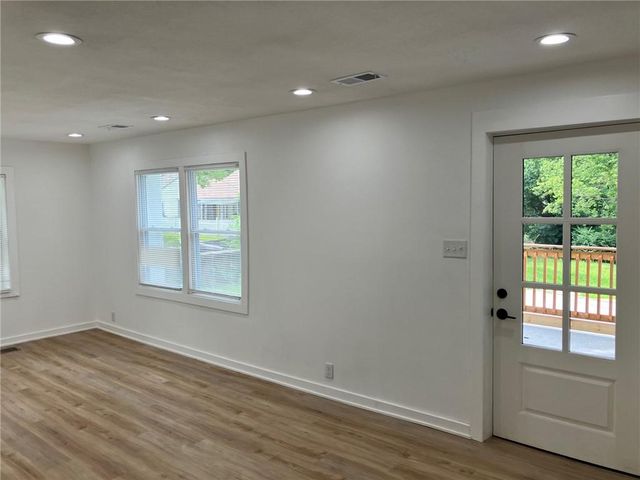 3111 Waverly Avenue, Kansas City, KS 66102