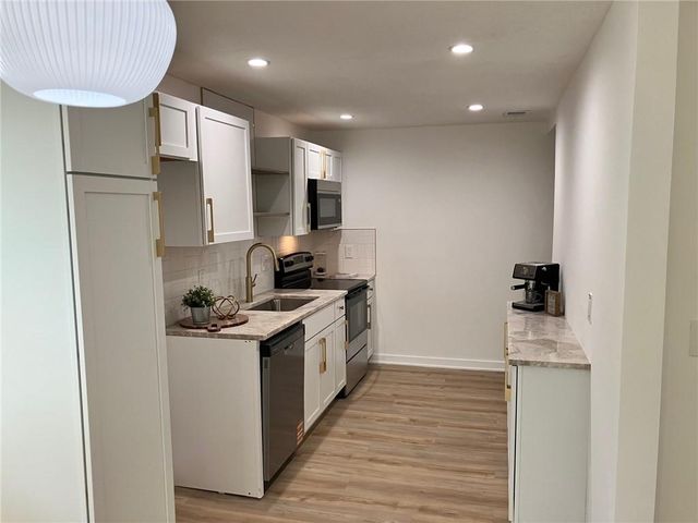 3111 Waverly Avenue, Kansas City, KS 66102