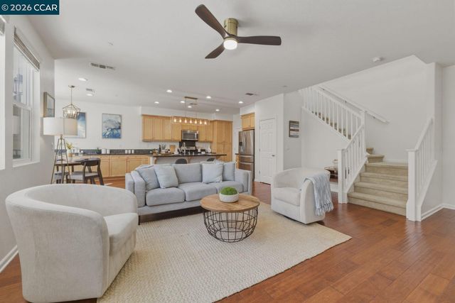 334 Pacifica Dr, Brentwood, CA 94513