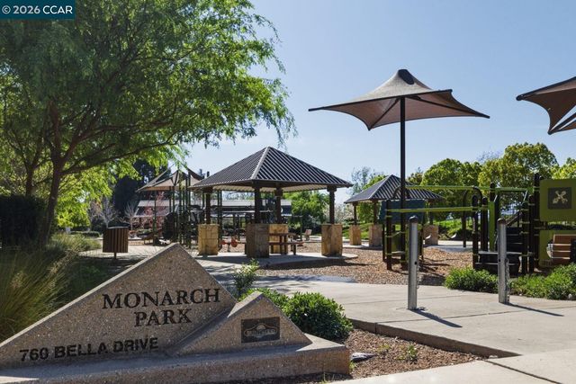 334 Pacifica Dr, Brentwood, CA 94513