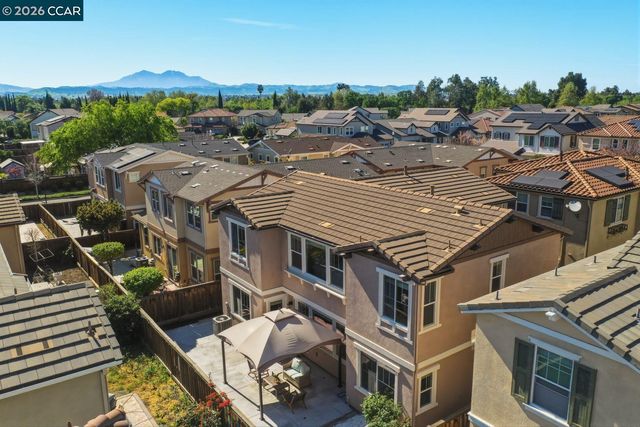 334 Pacifica Dr, Brentwood, CA 94513