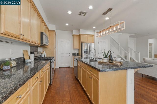 334 Pacifica Dr, Brentwood, CA 94513