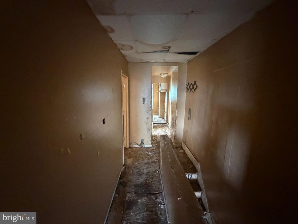 966 FERRY AVE, CAMDEN, NJ 08104 — photo 4