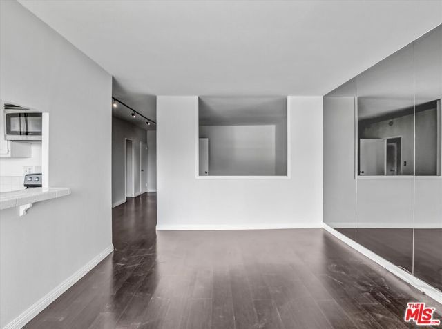 999 N Doheny Drive 311, West Hollywood, CA 90069