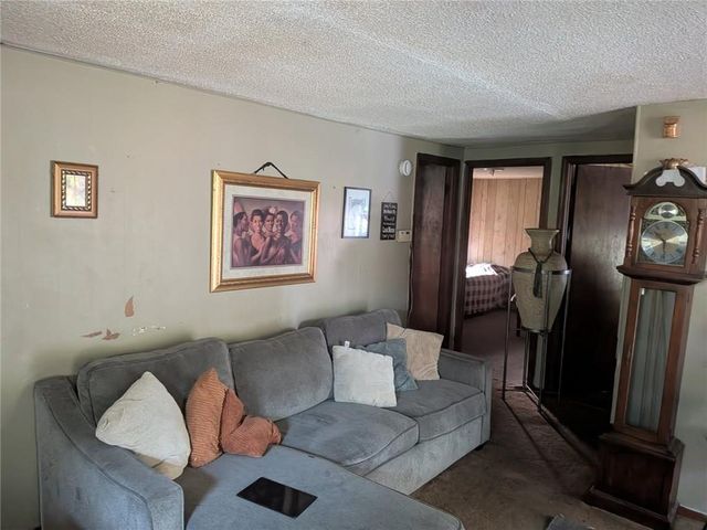 6606 manchester Avenue, Kansas City, MO 64133