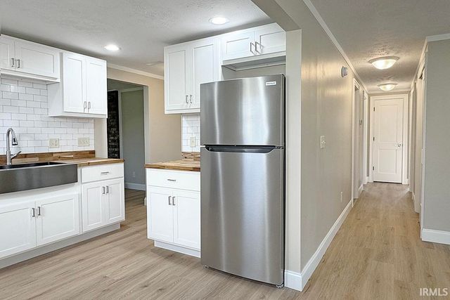 1001 Lancaster Drive, South Bend, IN 46614