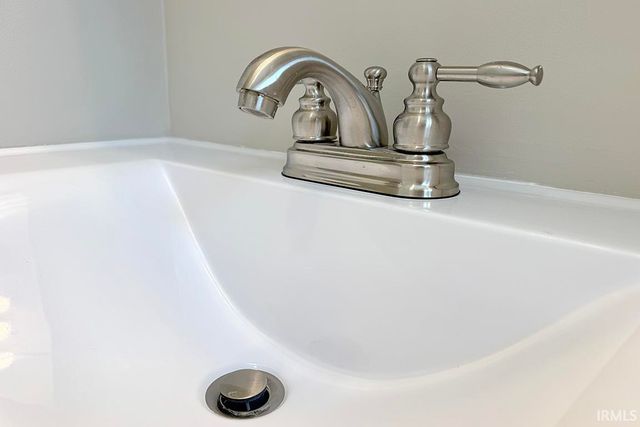 1001 Lancaster Drive, South Bend, IN 46614