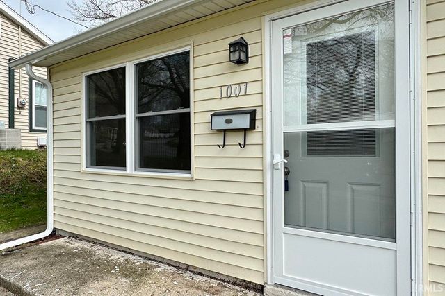 1001 Lancaster Drive, South Bend, IN 46614
