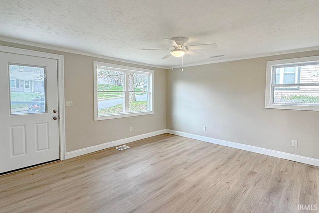 1001 Lancaster Drive, South Bend, IN 46614