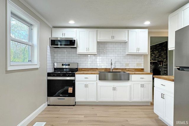 1001 Lancaster Drive, South Bend, IN 46614