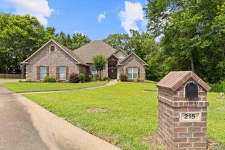 215 TRAVIS PEAK TRL, White Oak, TX 75693