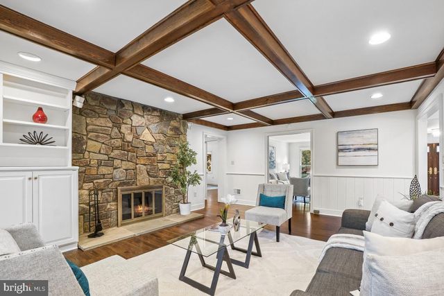 10904 ROUNDTABLE CT, Rockville, MD 20852