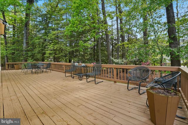 10904 ROUNDTABLE CT, Rockville, MD 20852
