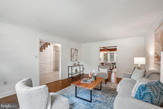 10904 ROUNDTABLE CT, Rockville, MD 20852