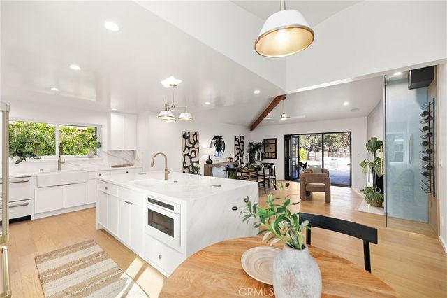 1848 N Altadena, Pasadena, CA 91107