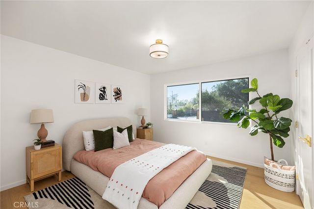 1848 N Altadena, Pasadena, CA 91107