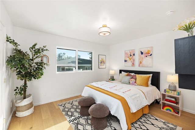 1848 N Altadena, Pasadena, CA 91107