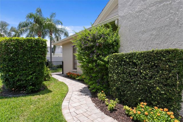7016 PELICAN ISLAND DRIVE, Tampa, FL 33634
