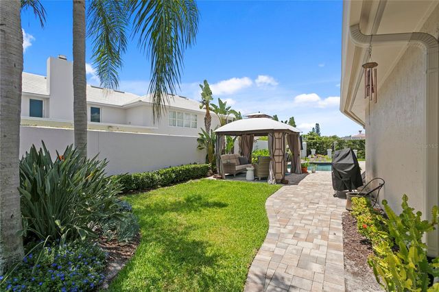 7016 PELICAN ISLAND DRIVE, Tampa, FL 33634