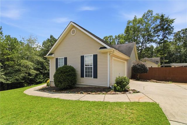 9458 Creekstone Court, Villa Rica, GA 30180