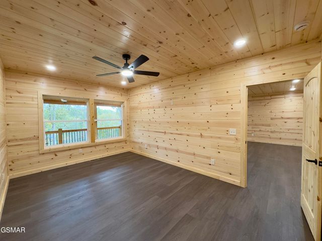 2749 Owls Cove Way, Sevierville, TN 37862