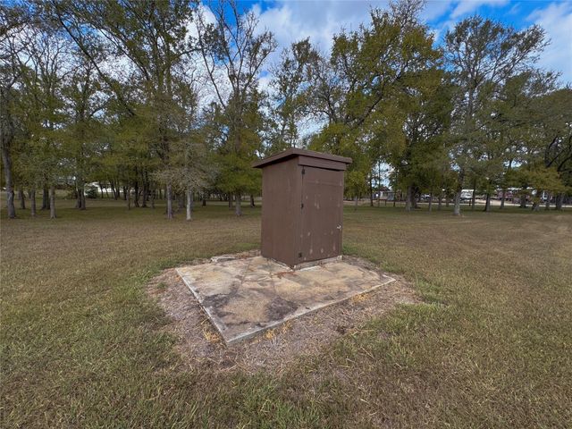 000 Baldwin Drive, Hungerford, TX 77448