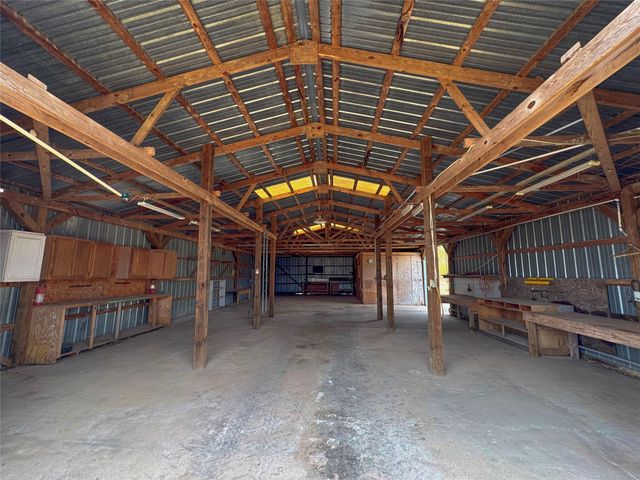 000 Baldwin Drive, Hungerford, TX 77448