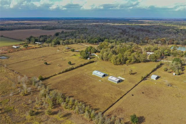 000 Baldwin Drive, Hungerford, TX 77448