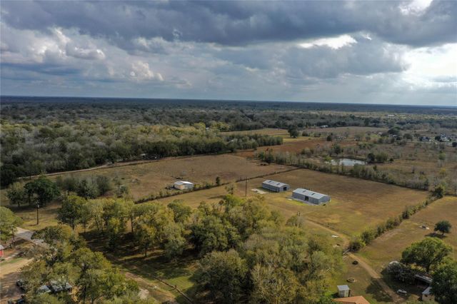 000 Baldwin Drive, Hungerford, TX 77448